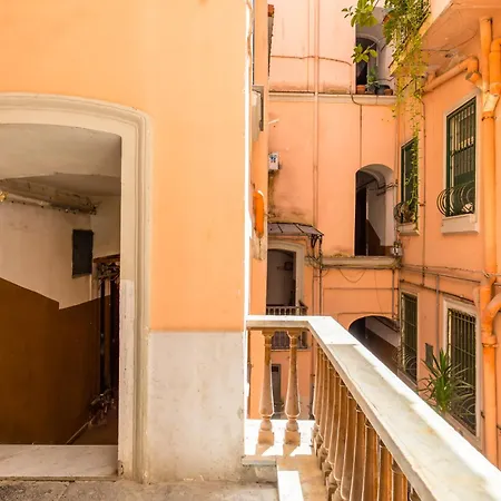 アパート Montemiletto A Panoramic Nest By Napoliapartments