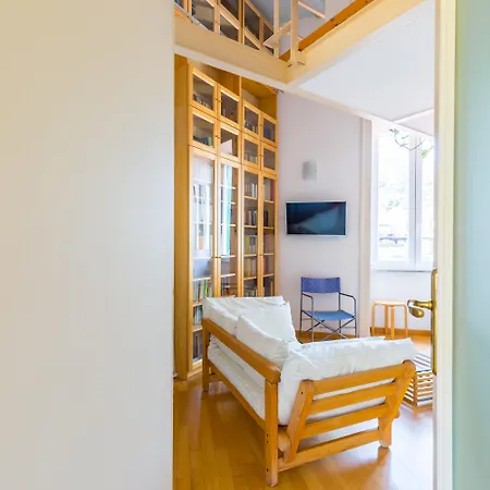 アパート Montemiletto A Panoramic Nest By Napoliapartments ナポリ